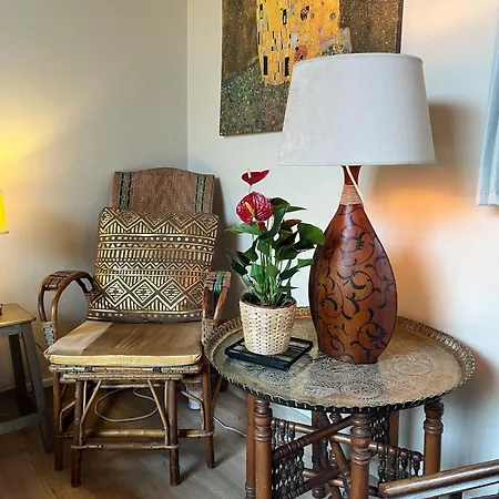 Holiday home Artist Ernest Renoux's Atelier, Romantic Retreat Romeny-sur-Marne