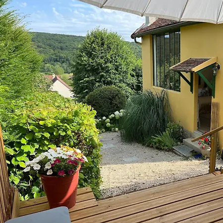 Holiday home Artist Ernest Renoux's Atelier, Romantic Retreat *
